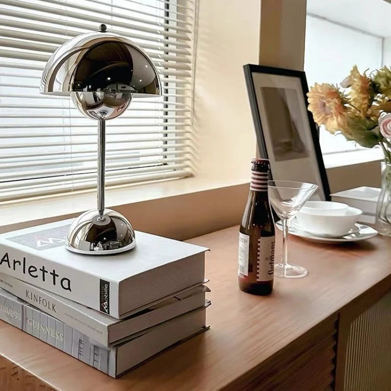 Stylish Modern Tabletop Lamp