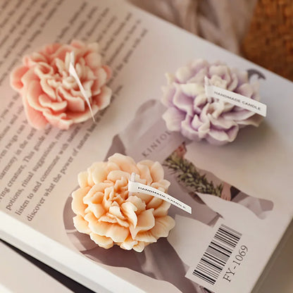 Carnation Flower-shaped Handmade Scented Candle