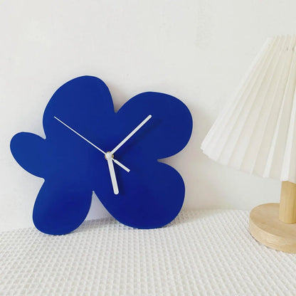 Silent Movement Blue Flower Clock